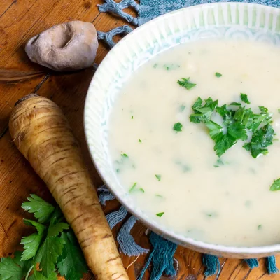 Petersilienwurzelsuppe